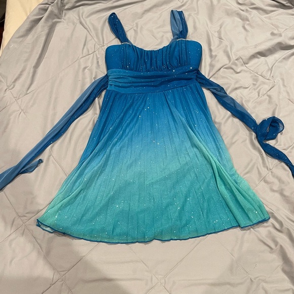 Speechless Dress, flare, pleaded, stretchy fabric, prom dress, NWOT, size M - Picture 6 of 9